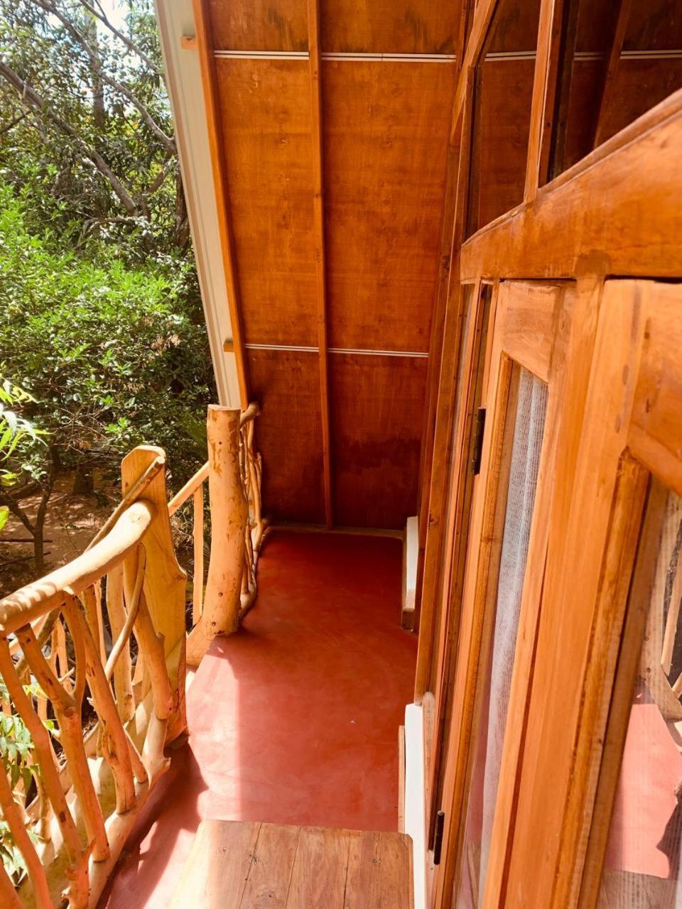 Angry Birds Tree House Apartman Habarana Kültér fotó